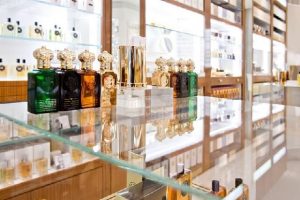 بیشتر عطرهای قاچاق تقلبی هستند/ برآوردی از مصرف و قاچاق عطر در کشور