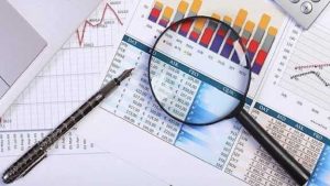 بانک‌ها باید در چارچوب موازین حقوقی حرکت کنند