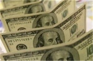 دلار وارد دامنه ۷۰ هزار تومان شد/ دلالان در کانال‌های تلگرامی نرخ‌سازی می‌کنند