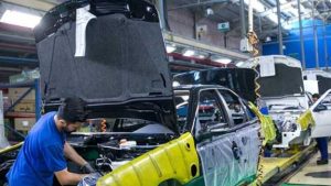 اختصاص سهمیه ارز به تمامی زنجیره خودرو تا آبان‌ماه