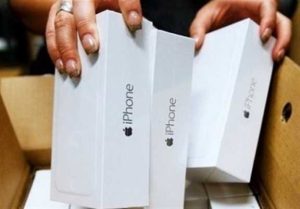 کشف یک فساد تازه در واردات تلفن همراه/ جا زدن شیائومی بجای آیفون