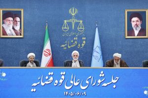 رئیس قوه قضاییه:ملت و مسئولان با وجود همه توطئه‌های دشمنان متحد هستند