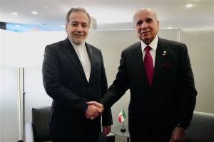 عراقچی: بازگشت امنیت به تنگه هرمز مستلزم توقف اقدامات آمریکاست
